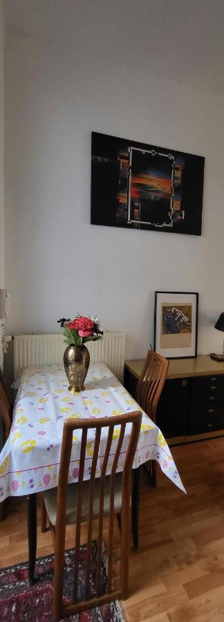 Bright Studio Close To Zaventem Airport Bruselas Exterior foto